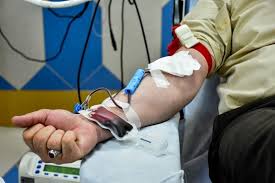 کارکنان موسسه رازی با اهدای خون، زندگی هدیه کردند