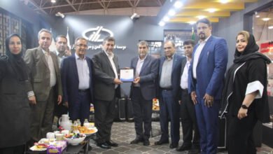 اهدای لوح تقدیر نمایشگاه بین‌المللی دام وطیوروشیلات شیراز به شعبه جنوب موسسه رازی