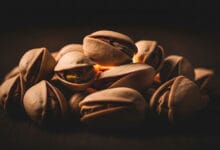 پسته در شب؛ گامی هوشمندانه برای سلامت روده و کنترل قند خون
