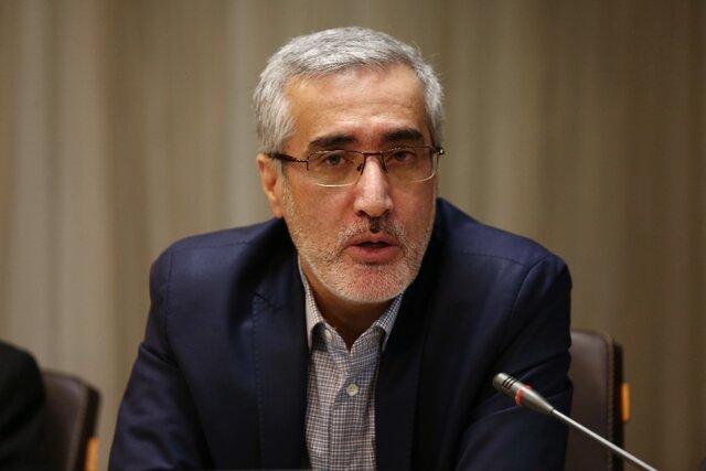 منکر کمبودهای دارویی نیستیم اما شرایط بهتر شده است / دارو همچنان با سختی وارد کشور می‌شود